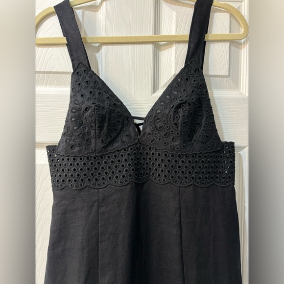 BNWT H&M Black Linen Dress with Eyelet Embroidery - Picture 2 of 7